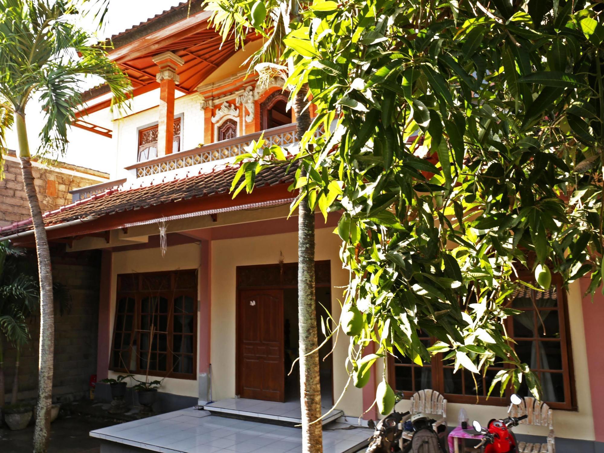 Surfers House * Kuta (Bali)
