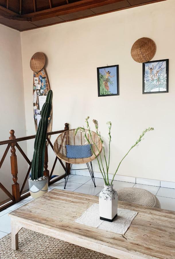 Surfers House Guest house