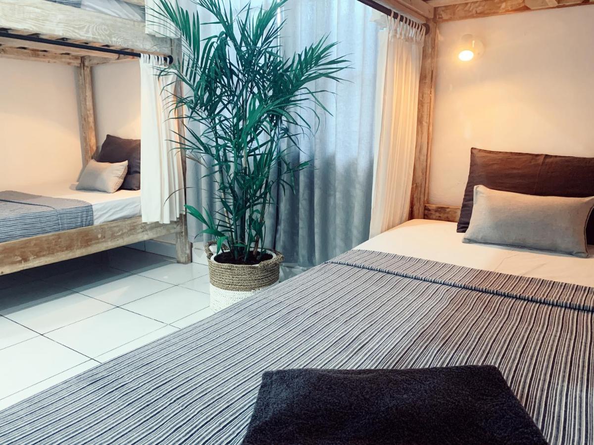 Surfers House * Kuta (Bali)